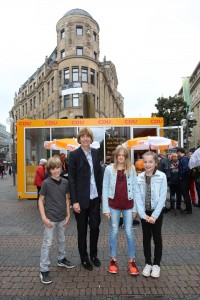 Jona, Henriette Reker, Carolin und Charlotte (von links)
