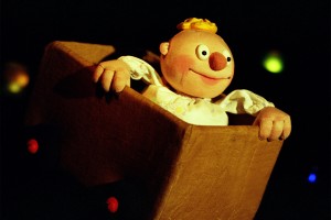 Ein kleiner Junge will die Welt erobern. Mit Hilfe des Mondes begibt er sich auf die Reise. „Der kleine Häwelmann" - jetzt im Theater. (Foto: Kölner Künstler Theater)