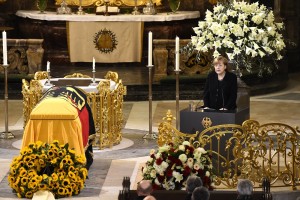 Auch Kanzlerin Angela Merkel hielt eine Rede. (Foto: dpa)