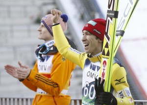 Noriaki Kasai ist der älteste Teilnehmer. (Foto: dpa)