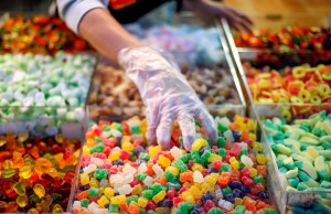 Süßigkeiten sollte man nicht so oft essen.(Foto: dpa)