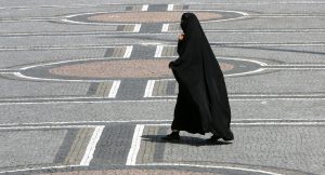 Die Burkas afghanischer Frauen sind oft schwarz. (Foto: dpa)