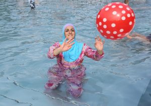 Eine Frau im Burkini (Foto: dpa)