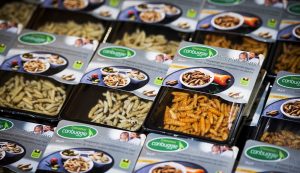 Auch in unserem Nachbarland, den Niederlanden, gibt es schon Insekten im Supermarkt zu kaufen. (Foto: dpa) 