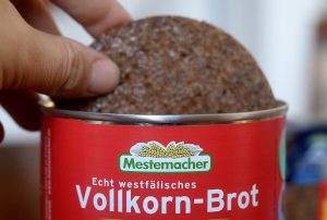 Vollkorn-Brot bringt Ballaststoffe. (Foto: dpa)