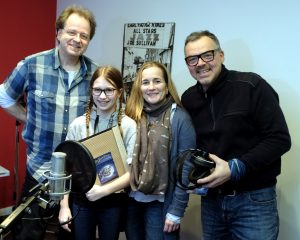 Es ist wichtig, dass sich das ganze Team im Studio gut versteht. (Foto: Max Grönert)