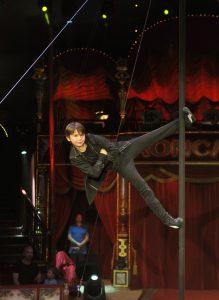 Ist für Justin das Größte: Turnen an der Polestange. (Foto: Rako)