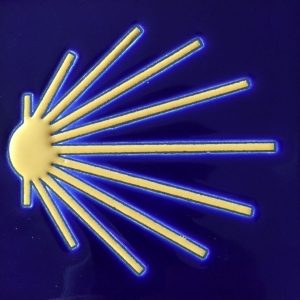 Die Jakobsmuschel ist das Symbol für den Jakobsweg. (Foto: dpa)