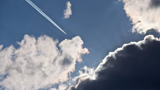 Wie entstehen Streifen am Himmel?