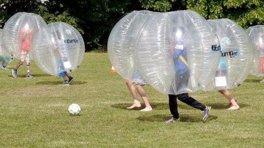Was bitteschön ist Bubble-Fußball?