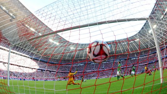 Endlich startet die Saison 2018/2019! Dich erwarten jede Menge spannende Spiele und Überraschungen. Bereite dich vor! (Foto: dpa)