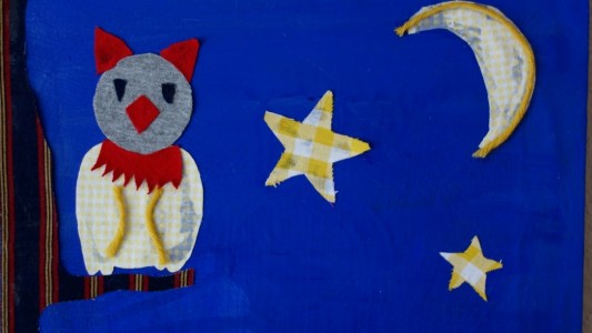 Bilder aus Stoffresten kleben