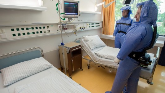 Wie wird Ebola-Patienten geholfen?