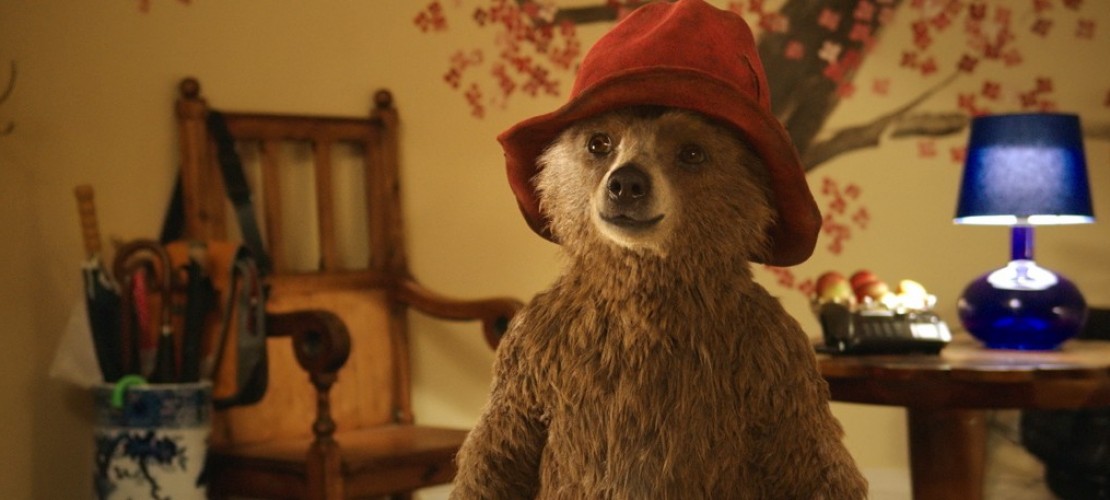 Bär mit Hut und Mantel