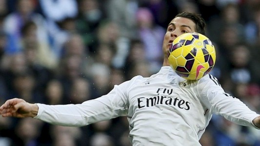 Immer nah am Ball: Weltfußballer Cristiano Ronaldo (Foto: dpa)