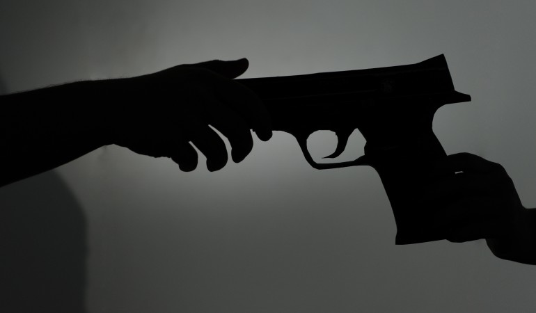 Manche Dschihadisten brechen irgendwann ins Ausland auf. Dort kämpfen sie für brutale Gruppen. (Foto: dpa)