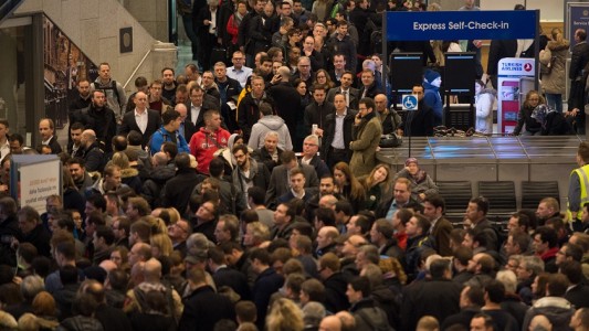 Streik am Flughafen – Lange Warteschlangen