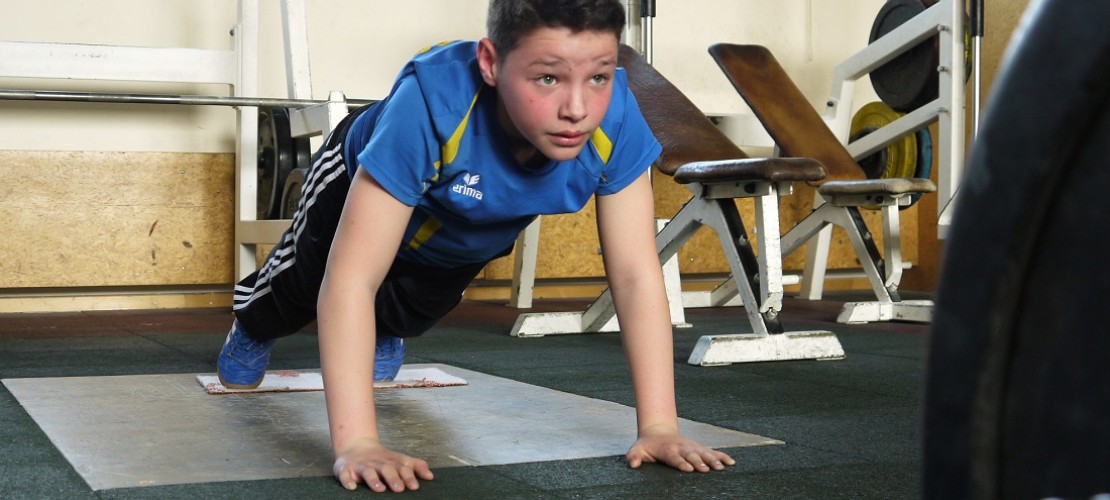 Kraft allein reicht nicht: Wie man Gewichtheben trainiert