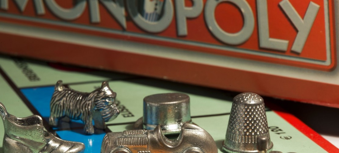 Das Brettspiel Monopoly gibt es schon sehr lange. Diese Woche wird es 80 Jahre alt. (Foto: dpa)