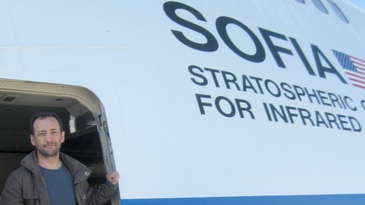 Frank Oßwald ist einer der vier Lehrer, die demnächst in die Stratosphäre fliegen. Sie gucken Sternen-Forschern bei der Arbeit zu. (Foto: dpa)