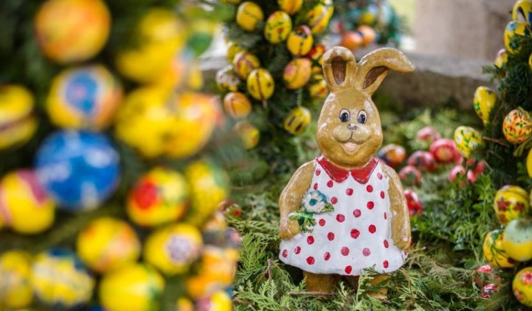 Bei den Christen gehören Eier schon seit langer Zeit zu Ostern. Und wie kommt der Osterhase ins Spiel? (Foto : dpa)