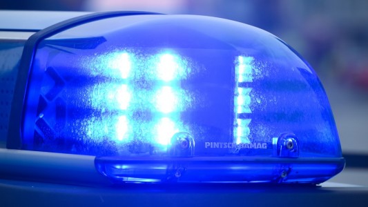 Das ist blöd gelaufen für die Diebe. Die Polizei sagt: Sie haben einen Tresor gestohlen, der allerdings war leider leer. (Foto: dpa)