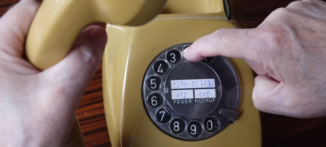 So sahen die Telefone noch vor etwa 30 Jahren aus. (Foto: dpa)