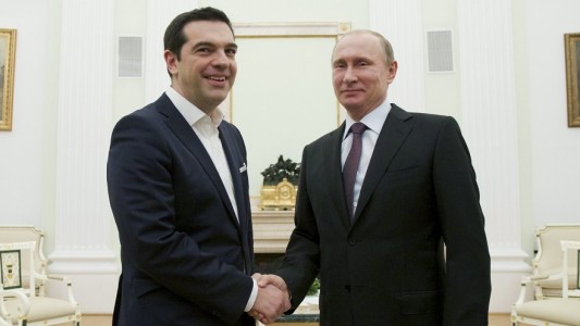 Diese beiden Politiker trafen sich am Mittwoch in Russland: Wladimir Putin und Alexis Tsipras. (Foto: dpa)