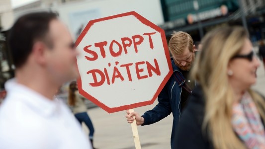 Viele Diäten sind ungesund und können sogar gefährlich werden. Deshalb gibt es den Anti-Diät-Tag. (Foto: dpa)