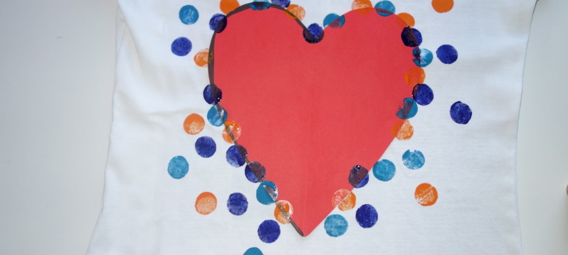 T-Shirt mit Herz: Das perfekte Muttertags-Geschenk. (Fotos: Seiter)