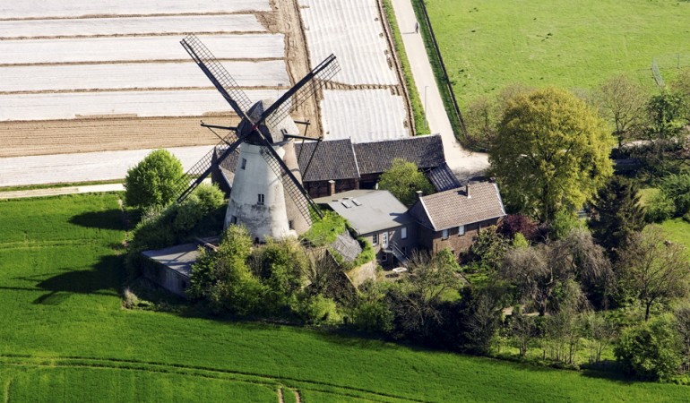 Das ist die Grottenhertener Windmühle in Bedburg. (Foto: LVR)