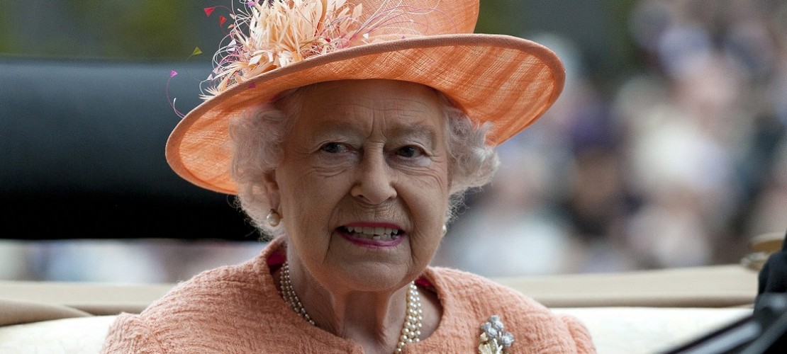Das ist Königin Elizabeth II. Die englische Königin kommt zu Besuch nach Deutschland. (Foto: dpa)