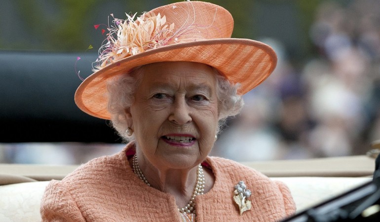 Das ist Königin Elizabeth II. Die englische Königin kommt zu Besuch nach Deutschland. (Foto: dpa)