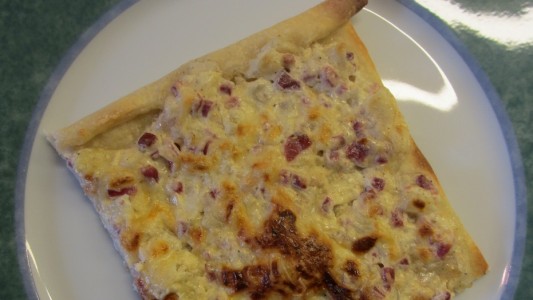 Der Flammkuchen kommt aus dem Elsass ,einer Region in Frankreich. (Foto: Sommersberg)