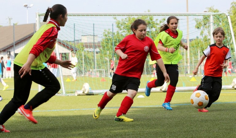 Jetzt kicken die deutschen Frauen in Kanada