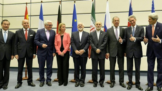 Diese Menschen haben am Dienstag einen großen Streit beigelegt. (Foto: dpa)