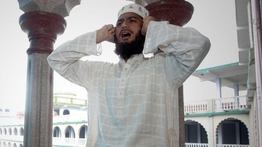 Der Muezzin ruft Muslime zum Gebet. (Foto: dpa)