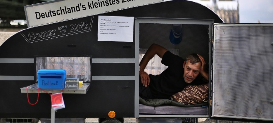 Das ist das Zuhause von Maik Stolze: Der Wohnwagen hat den Modellnamen Homer S 2015. Maik Stolze hofft, dass Firmen den Wagen bauen möchten. (Foto: dpa)