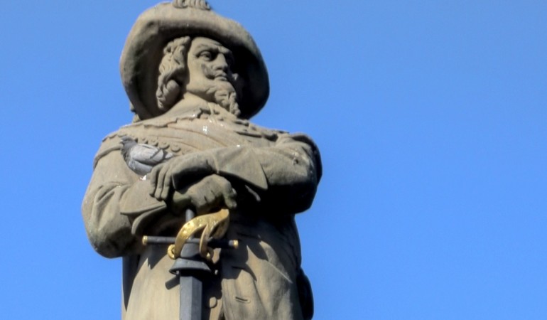 In Köln am Alter Markt steht der Jan-von-Werth-Brunnen und erinnert an das Märchen von Jan und Griet. (Foto: Wikipedia Commons)