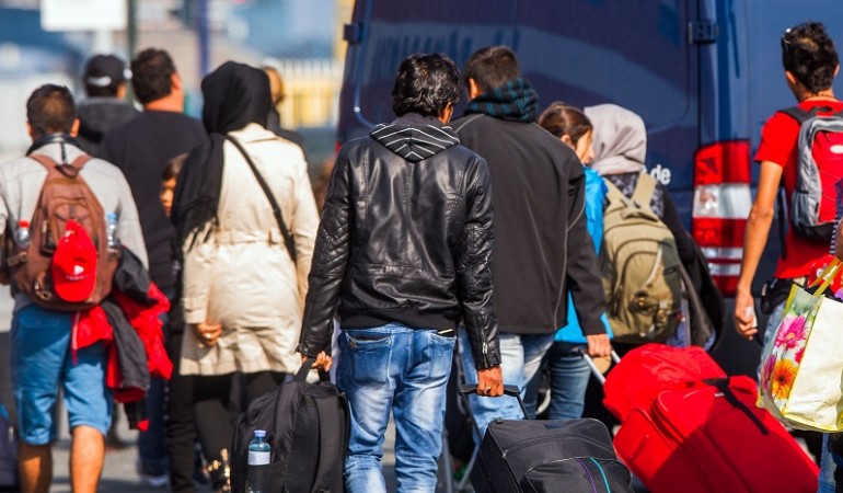 Politiker diskutieren darüber, ob an den deutschen Grenzen Transitzonen errichtet werden sollen. (Foto: dpa)
