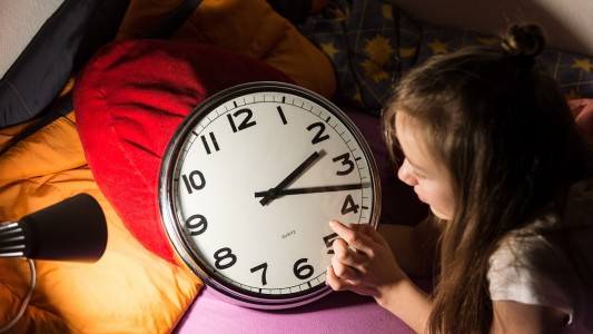 Wir bekommen eine Stunde Zeit geschenkt. Den Rhythmus kann die Zeitumstellung allerdings ganz schön dircheinander bringen. (Foto: dpa)