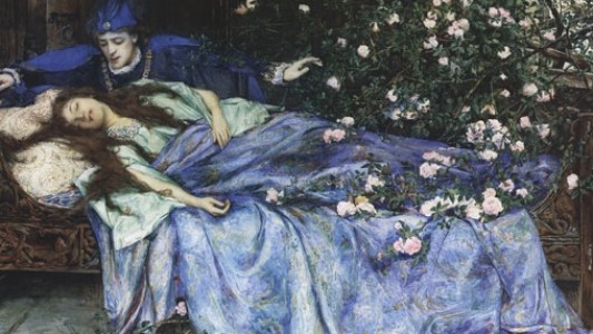 Dornröschen schläft 100 Jahre. Dann kommt der Königssohn und küsst sie wach. (Foto: „Henry Meynell Rheam - Sleeping Beauty“ von Henry Meynell Rheam - Diese Datei hat keine Quelle.Bitte ergänze die Dateibeschreibung und gib eine Quelle an.. Lizenziert unter Gemeinfrei über Wikimedia Commons - https://commons.wikimedia.org/wiki/File:Henry_Meynell_Rheam_-_Sleeping_Beauty.jpg#/media/File:Henry_Meynell_Rheam_-_Sleeping_Beauty.jpg)