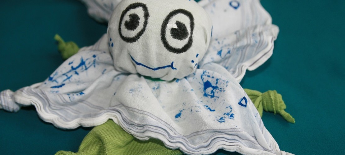 Ein ganz persönlicher Glücksbringer (oder Mutmacher oder Kuscheltier): Wir zeigen dir, wie du diesen Tintenfisch bastelst. (Alle Fotos: Alexandra Seiter)