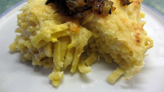 So machst du köstliche Käsespätzle