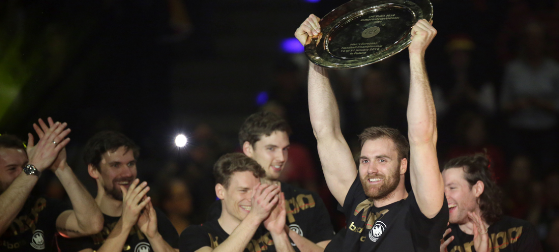 Deutsche Handballer feiern wild