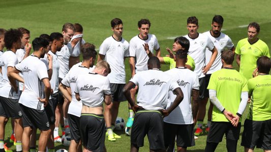 Kicken auf Probe