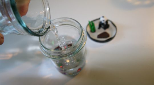 Mini-Welt im Marmeladenglas