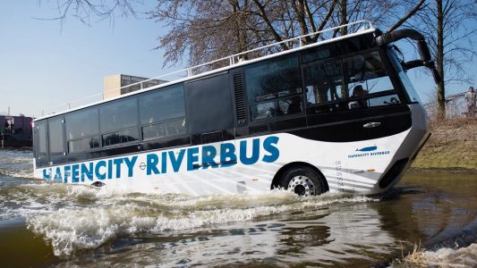 Schwimmende Busse im Rhein?