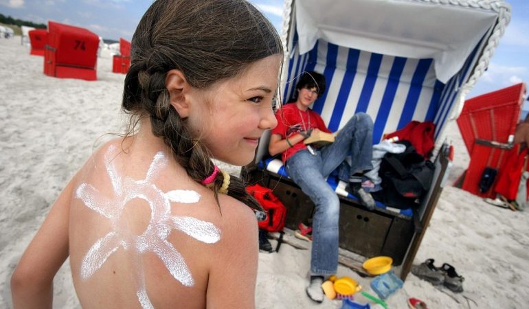 Wie schützt Sonnencreme die Haut?