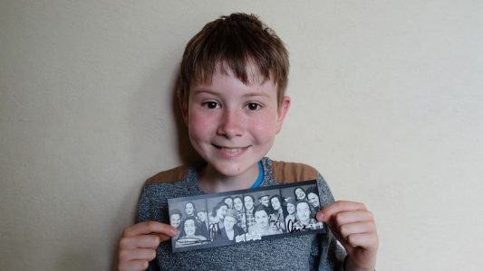 „Oma weiß es aus der Zeitung”